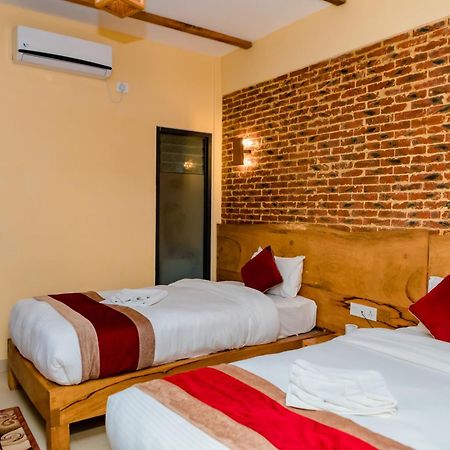Hotel Kings Pokhara Exterior foto
