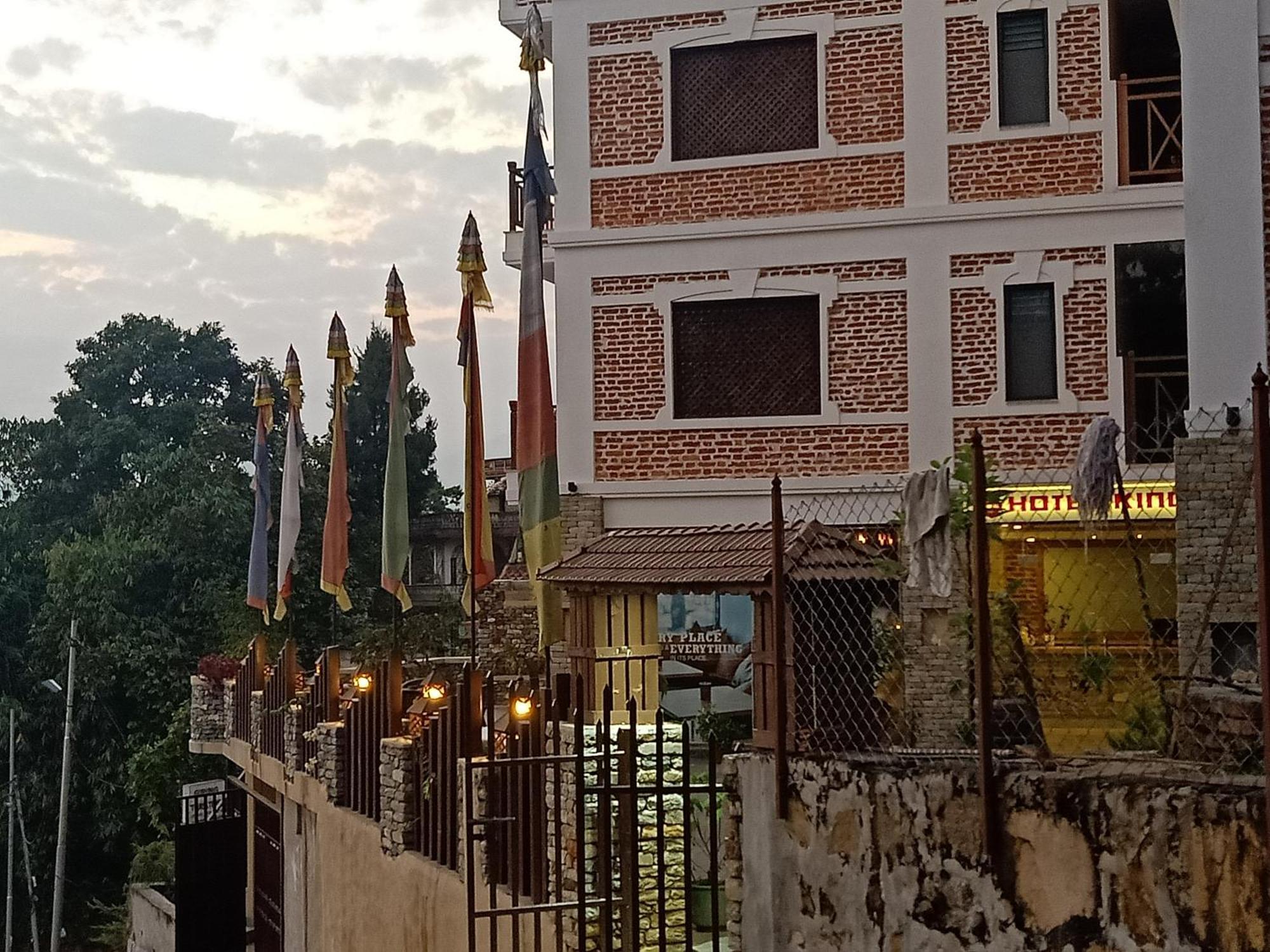 Hotel Kings Pokhara Exterior foto